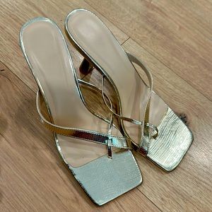 Metallic gold, short, heel sandal